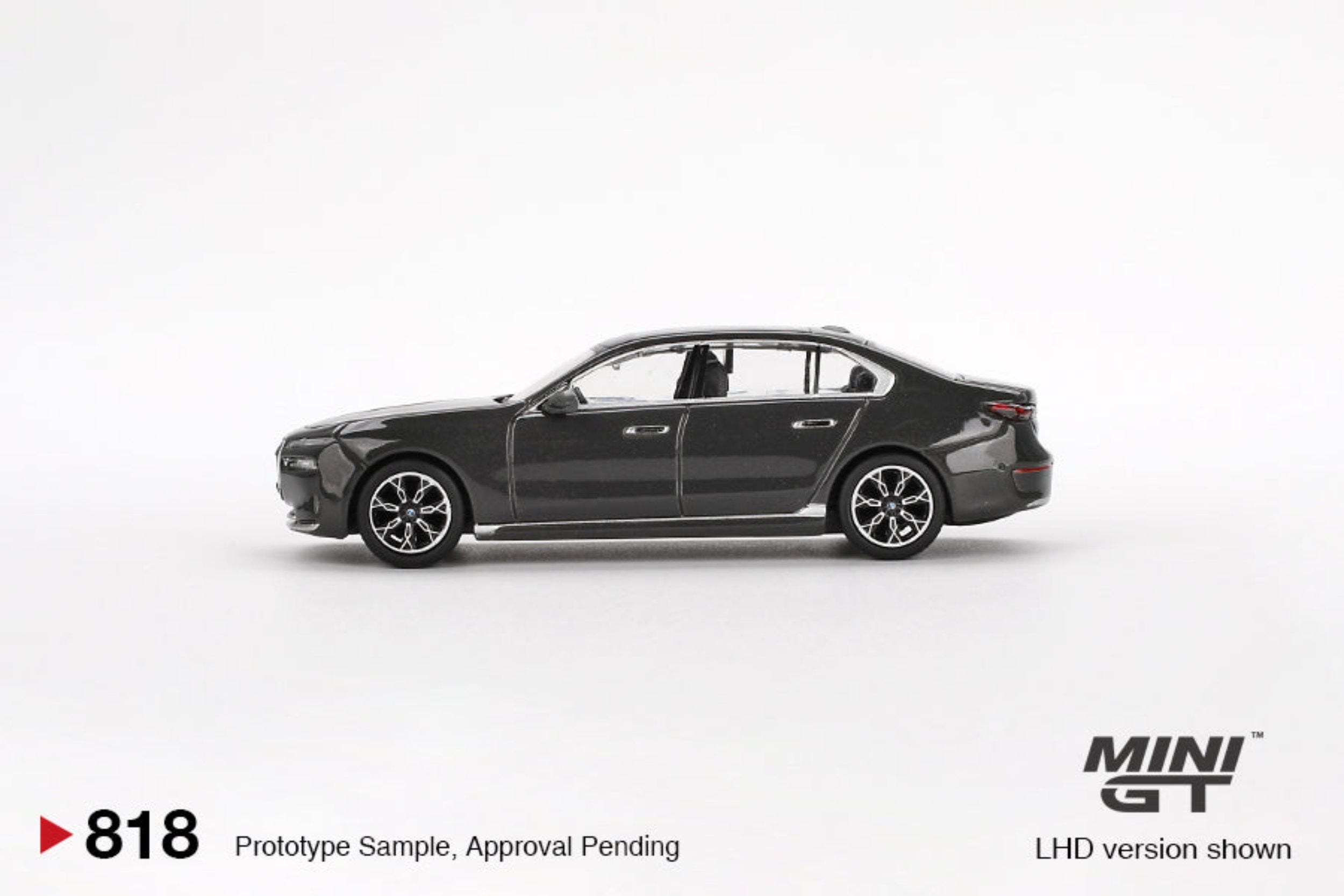 Mini GT 1:64 BMW i7 xDrive60 Dravit Grey MGT00818 – Horizon Diecast
