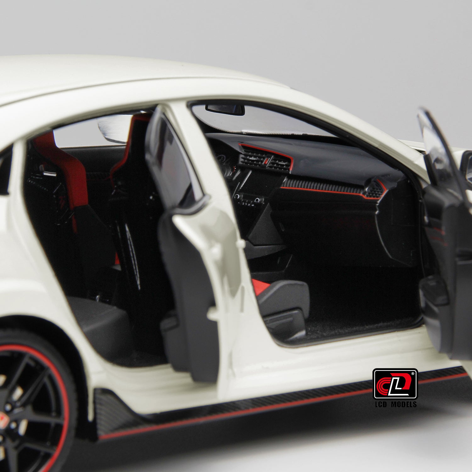 LCD 1:18 Honda Civic TYPE R FK8 - White LCD18005B-GW – Horizon Diecast