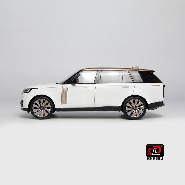 [Preorder] LCD 1:18 Land Rover Range Rover SV 2022  - White