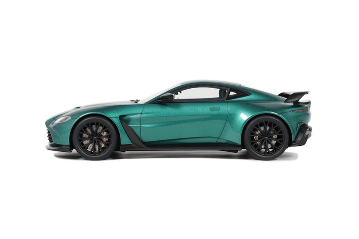 [Preorder] GT Spirit 1:18 ASTON MARTIN V12 VANTAGE ASTON MARTIN RACING GREEN 2023