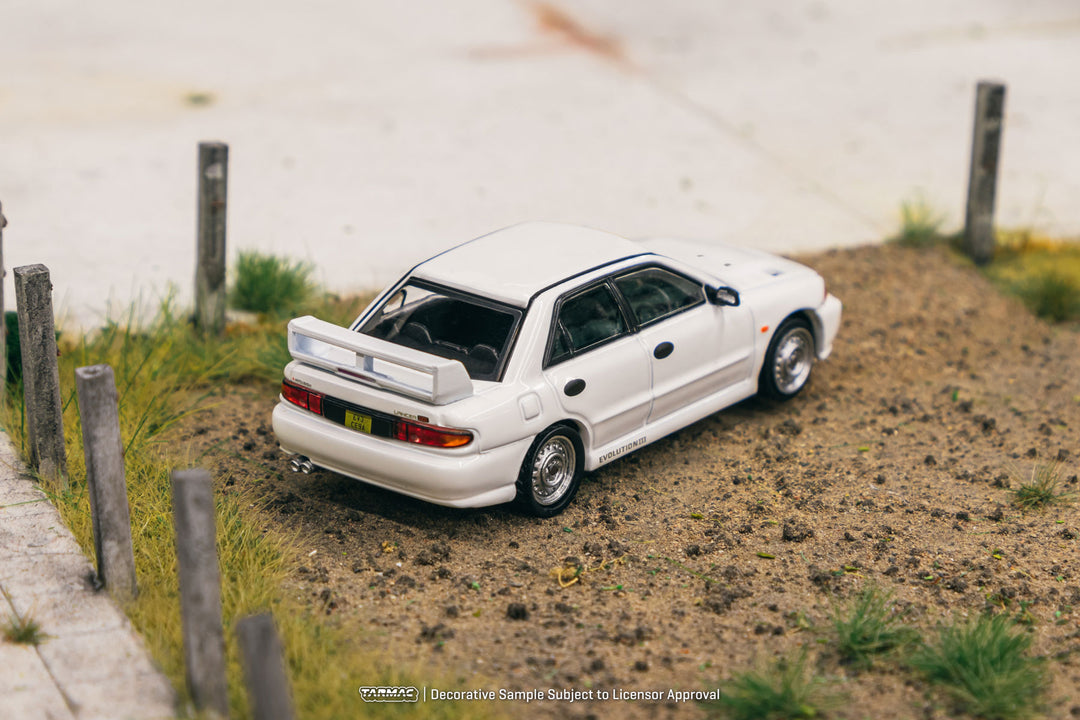 [Preorder] Tarmac Works 1:64 Mitsubishi Lancer RS Evolution III White T64G-050-RS Lamley Special Edition