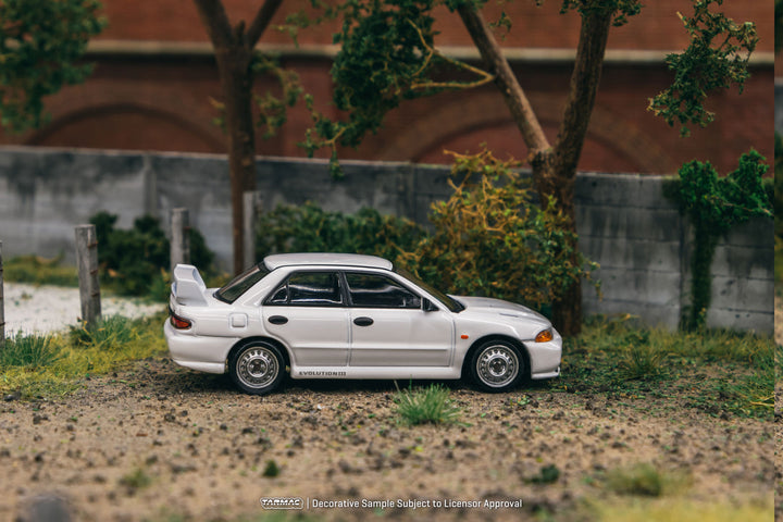 [Preorder] Tarmac Works 1:64 Mitsubishi Lancer RS Evolution III White T64G-050-RS Lamley Special Edition