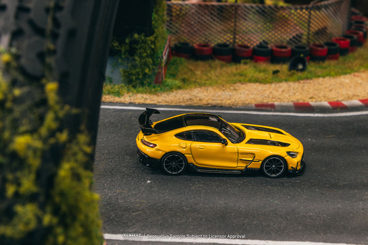 [Preorder] Tarmac Works 1:64 Mercedes-Benz AMG GT Black Series SHMEE150 T64G-042-SHMEE