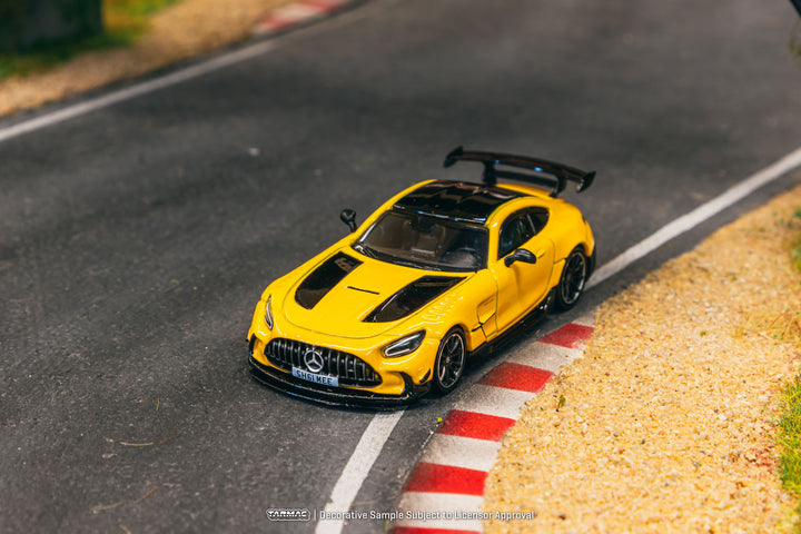 [Preorder] Tarmac Works 1:64 Mercedes-Benz AMG GT Black Series SHMEE150 T64G-042-SHMEE