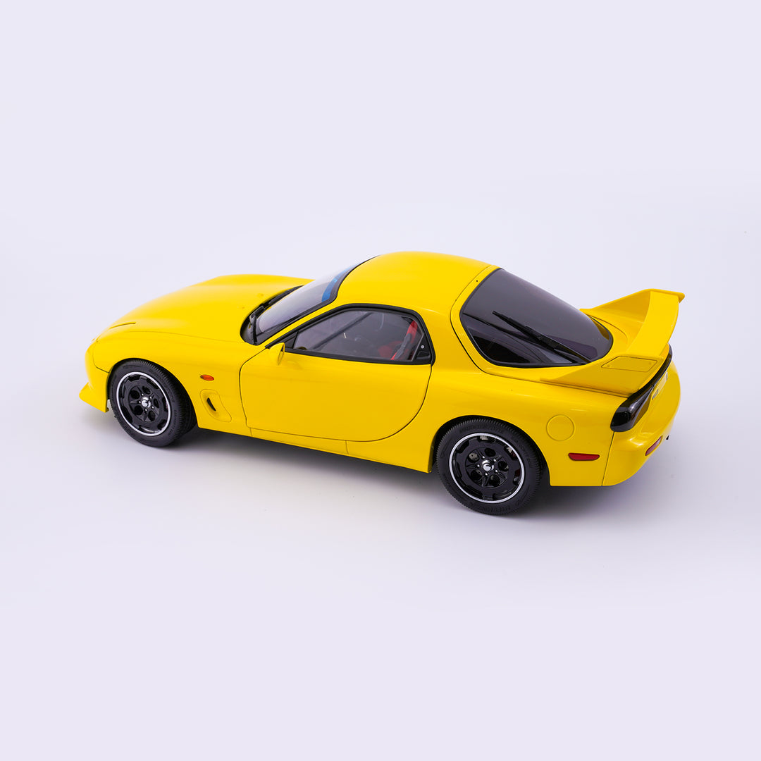 [Preorder] Polar Master 1:18 Mazda RX-7 Yellow PLM22-002-1