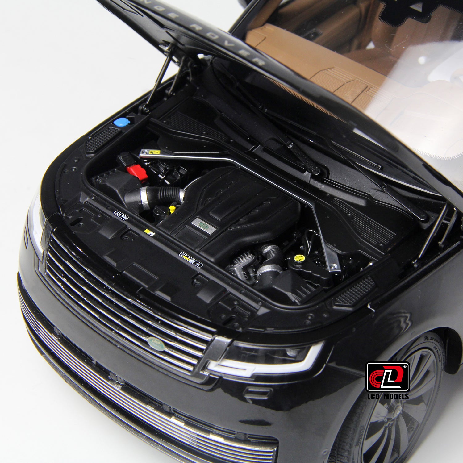 LCD 1:18 Land Rover Range Rover SV 2022 Black LCD18017-BL