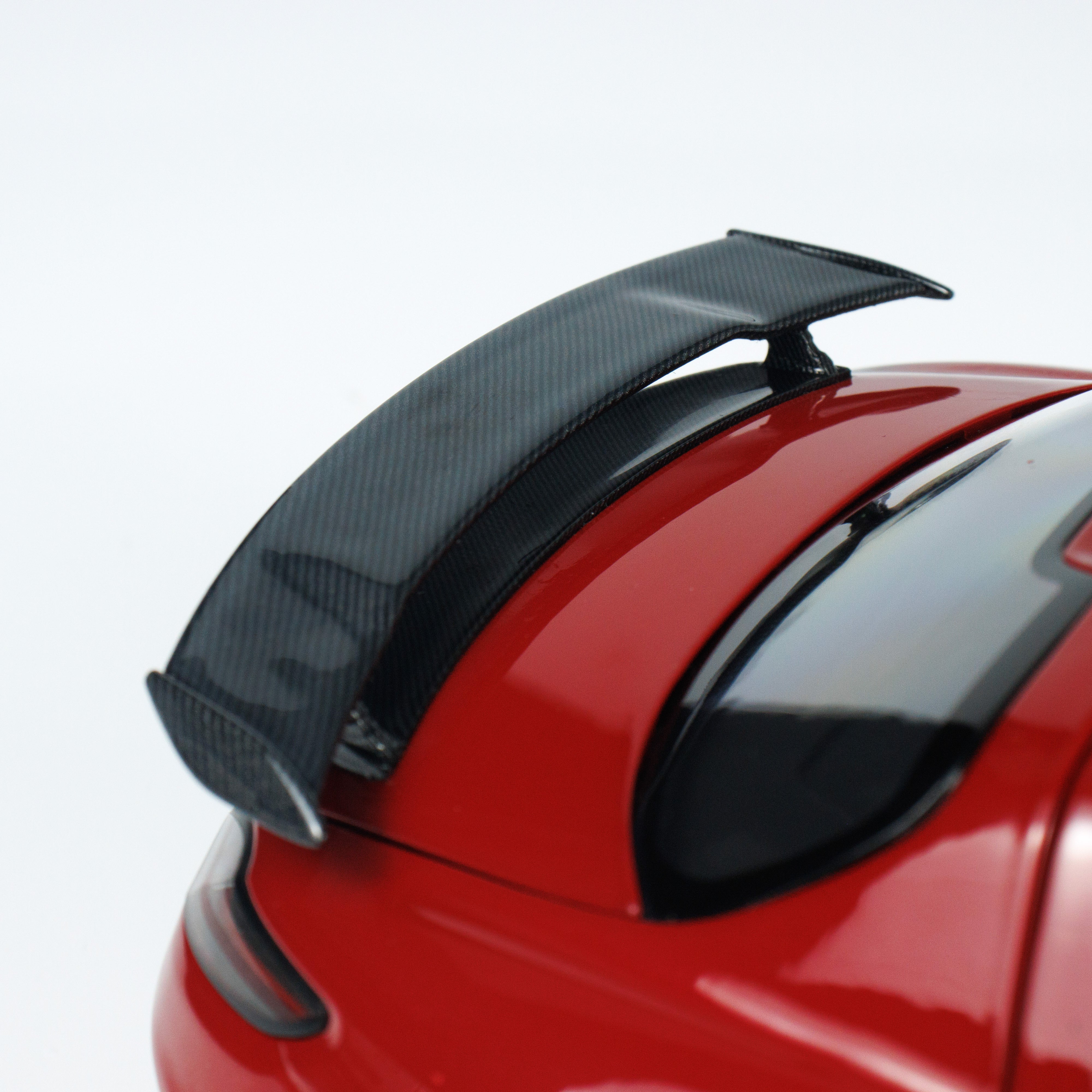 MINICHAMPS 1:18 Mercedes-Benz AMG SLS Black Series Red