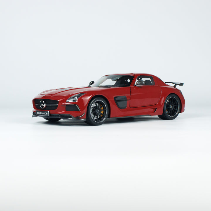 [Preorder] MINICHAMPS 1:18 Mercedes-Benz AMG SLS Black Series Red