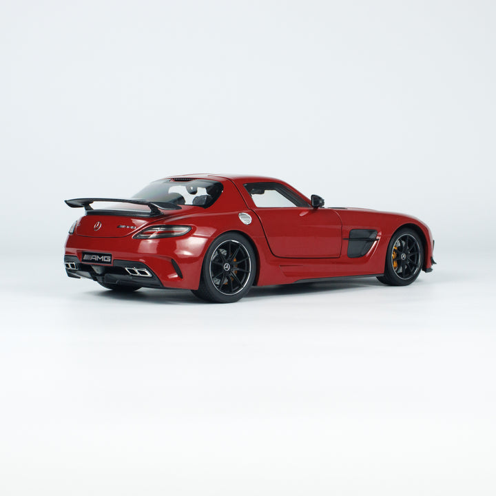 [Preorder] MINICHAMPS 1:18 Mercedes-Benz AMG SLS Black Series Red