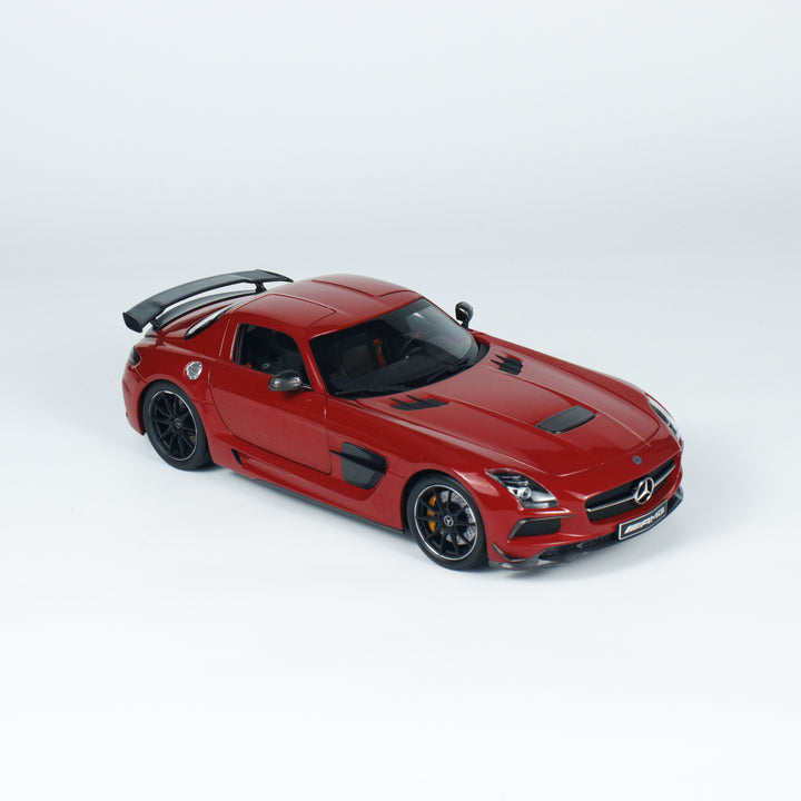 [Preorder] MINICHAMPS 1:18 Mercedes-Benz AMG SLS Black Series Red