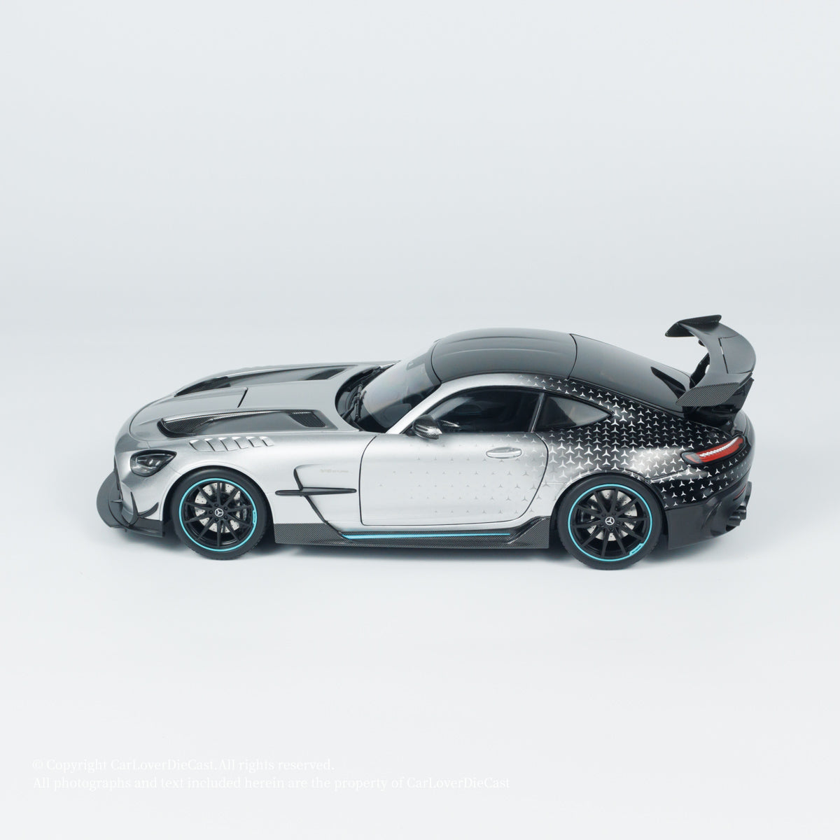 MINICHAMPS 1:18 MERCEDES-AMG GT BLACK SERIES 2021 Silver