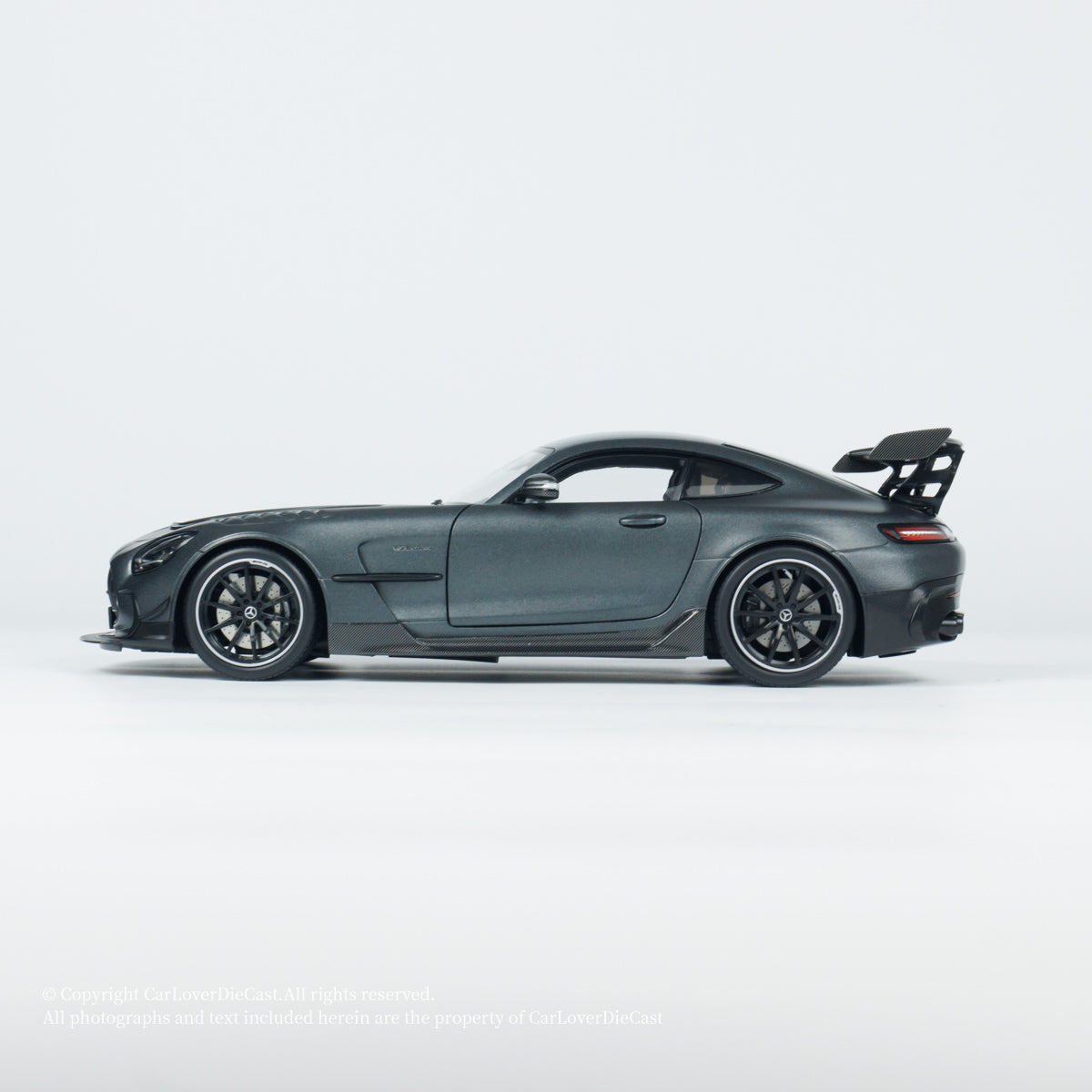 MINICHAMPS 1:18 MERCEDES-AMG GT BLACK SERIES 2021 Matt Grey