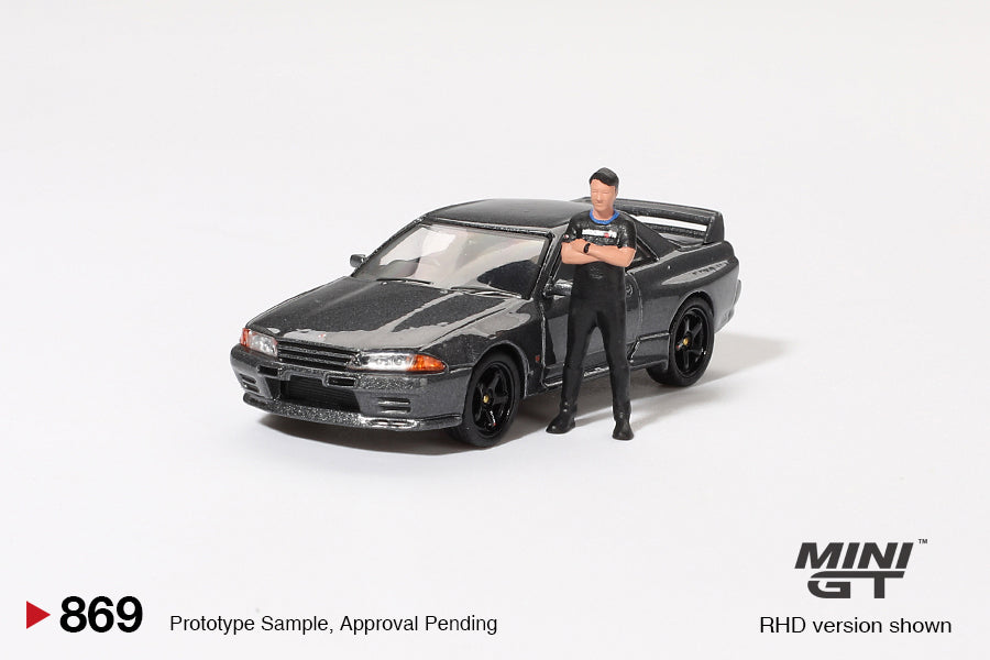 Mini GT 1:64 Nissan Skyline GT-R (R32) Nismo Gunmetal W/ Matsuda Figure Tsugio Matsuda Collection MGT00869-R