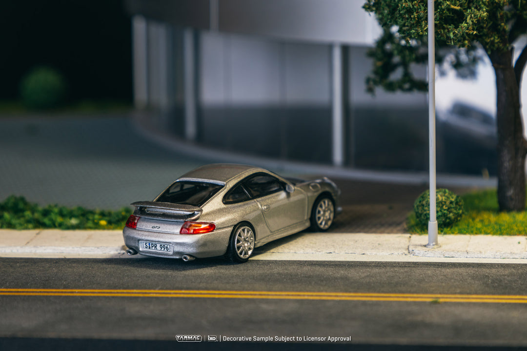 Tarmac Works 1:64 Porsche 911 GT3 (type 996) Silver T64G-069-SL