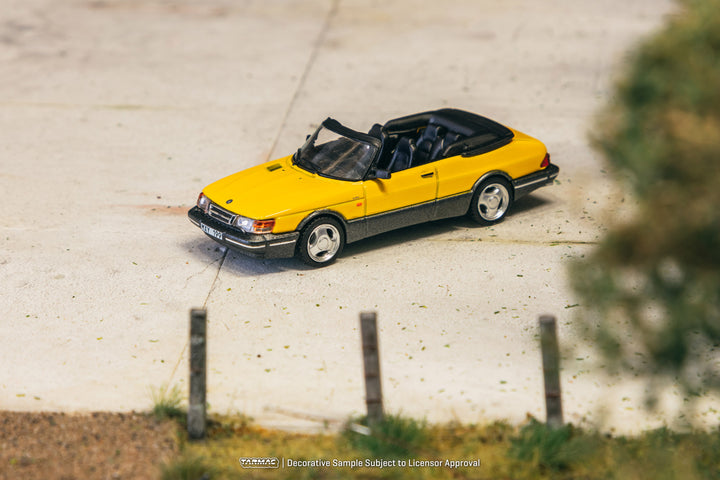 [Preorder] Tarmac Works 1:64 Saab 900 Turbo Convertible Yellow T64G-067-YE