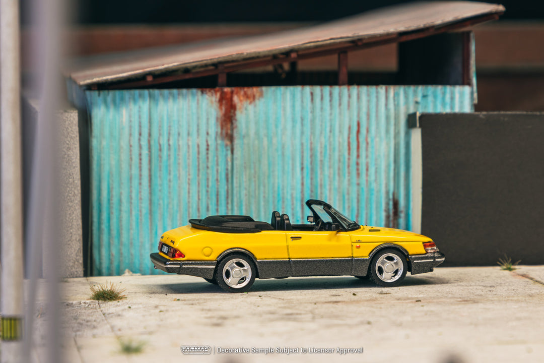 [Preorder] Tarmac Works 1:64 Saab 900 Turbo Convertible Yellow T64G-067-YE