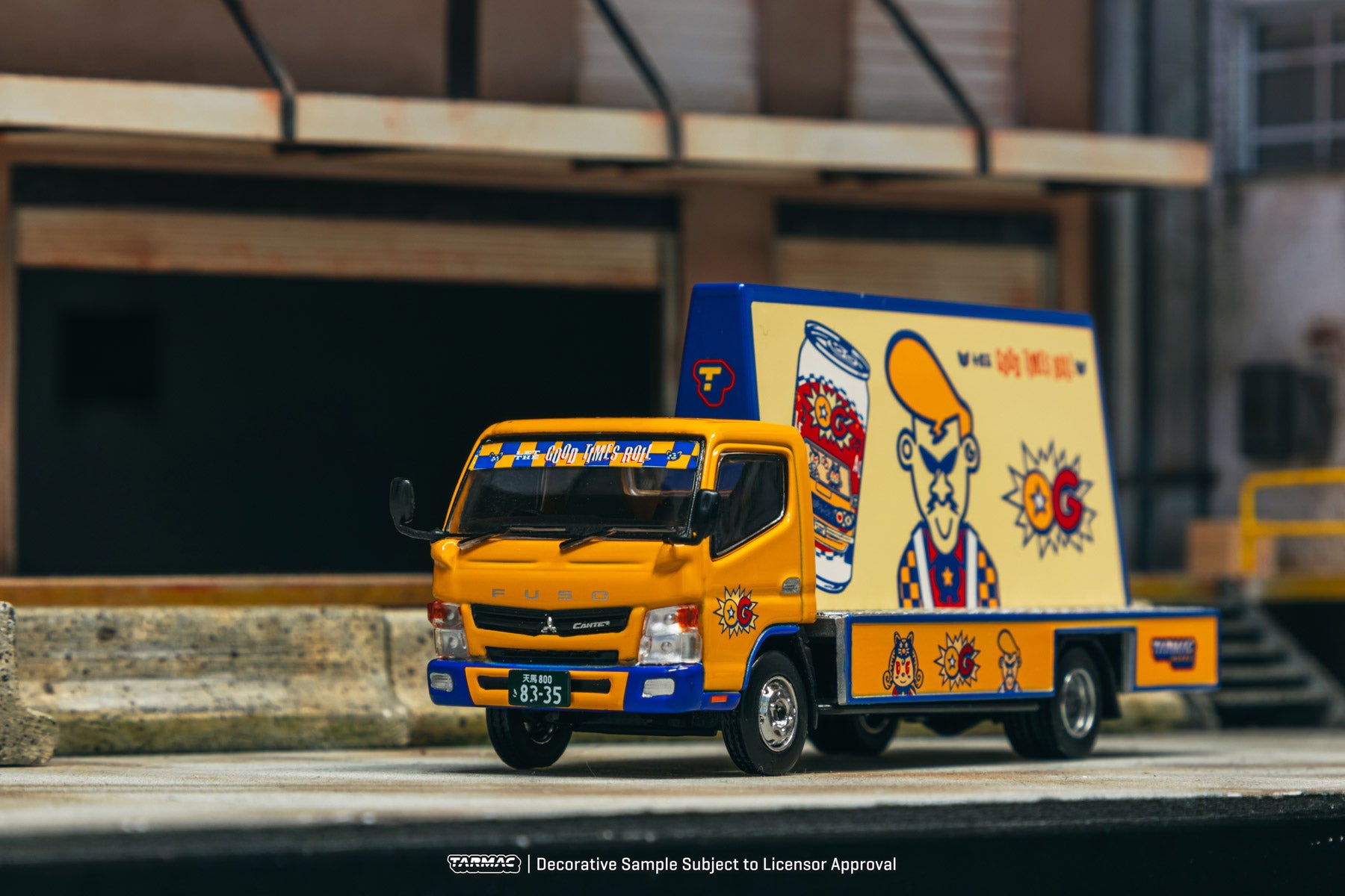 Preorder] Tarmac Works 1:64 Mitsubishi Fuso Canter OG T64T