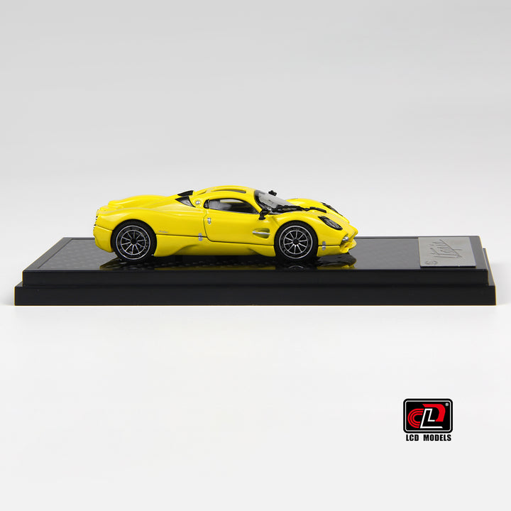 [Preorder] LCD 1:64 Pagani Utopia Yellow LCD64039-YE