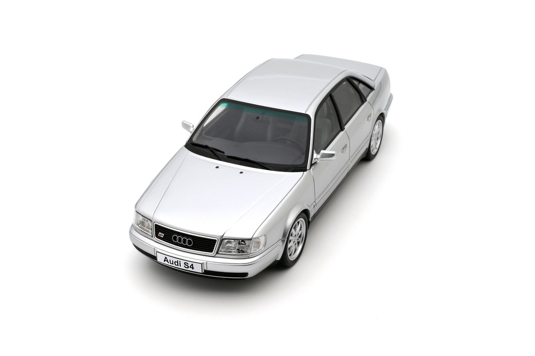 [Preorder] OttO 1:18 AUDI S4 (C4) 4.2 V8 CRYSTAL SILVER C6 1993 OT464