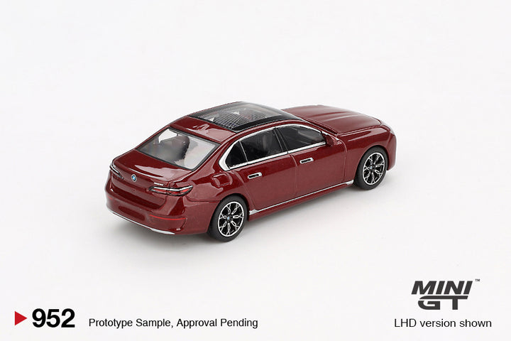 [Preorder] Mini GT 1:64 BMW i7 xDrive60 Aventurin MGT00952