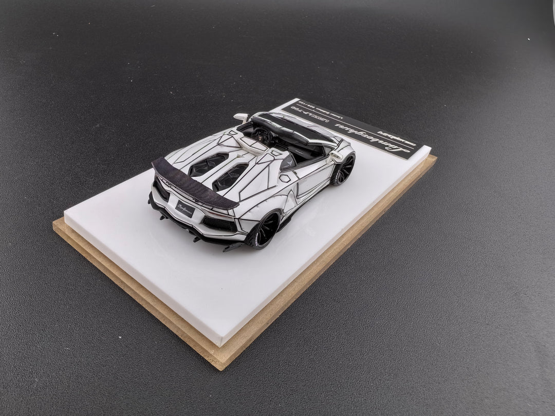 Fine works64 1:64 Lamborghini LP700 Roadster LB Wide-Body (2 Colours)