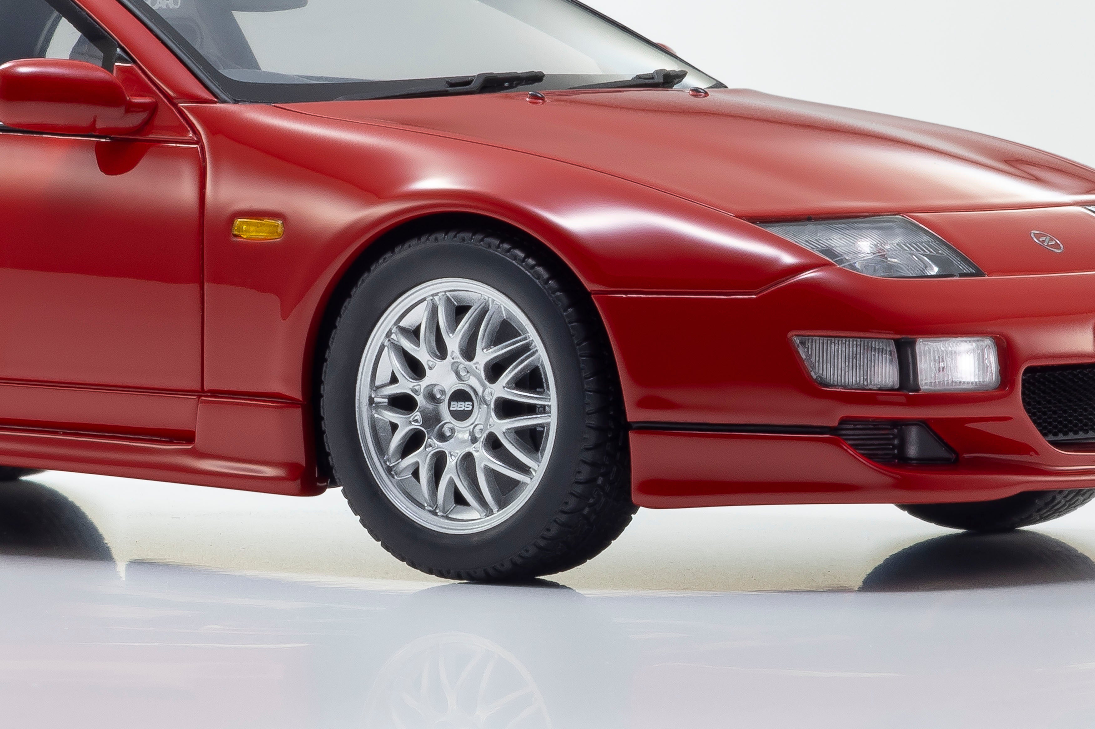 KYOSHO NISSAN FAIRLADY Z 1:18スケール Preorder] Kyosho 1:18 Nissan Fairlady Z-L (S30) - Blue/Silver Rim