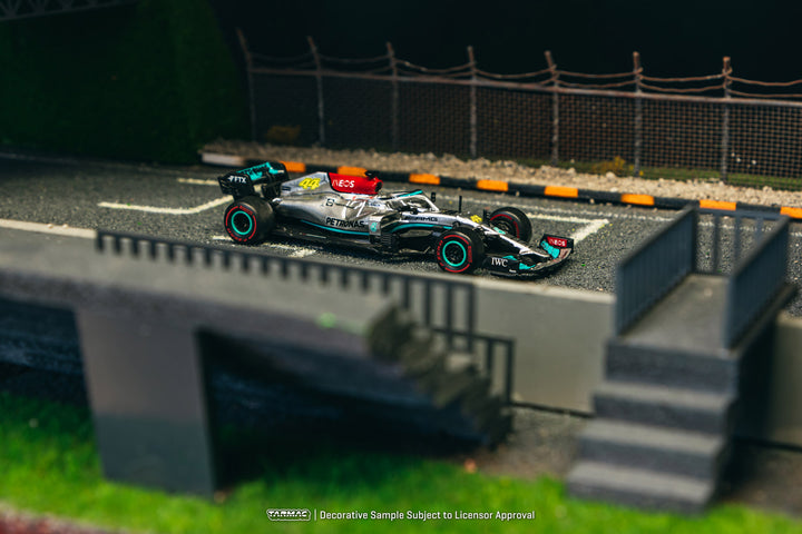 [Preorder] Tarmac Works 1:64 Mercedes-AMG F1 W12 E Performance T64G-F037-LV