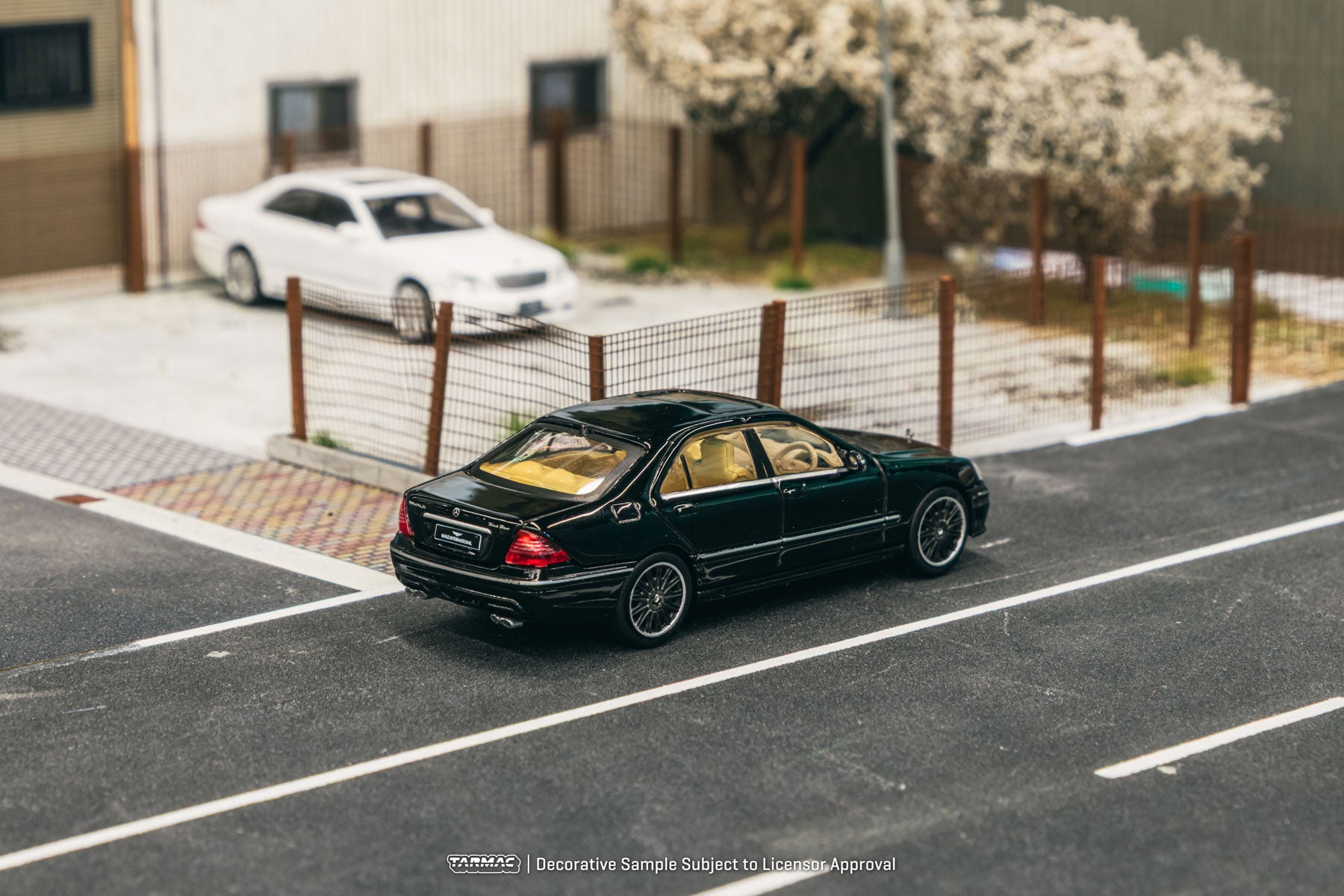 Preorder] Tarmac Works 1:64 Mercedes-Benz S-Class Wald Black