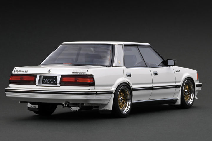 [Preorder] Ignition Model 1:18 Toyota Crown 3.0 Royal Saloon G (120) Pearl White/Gold (2 Colours)