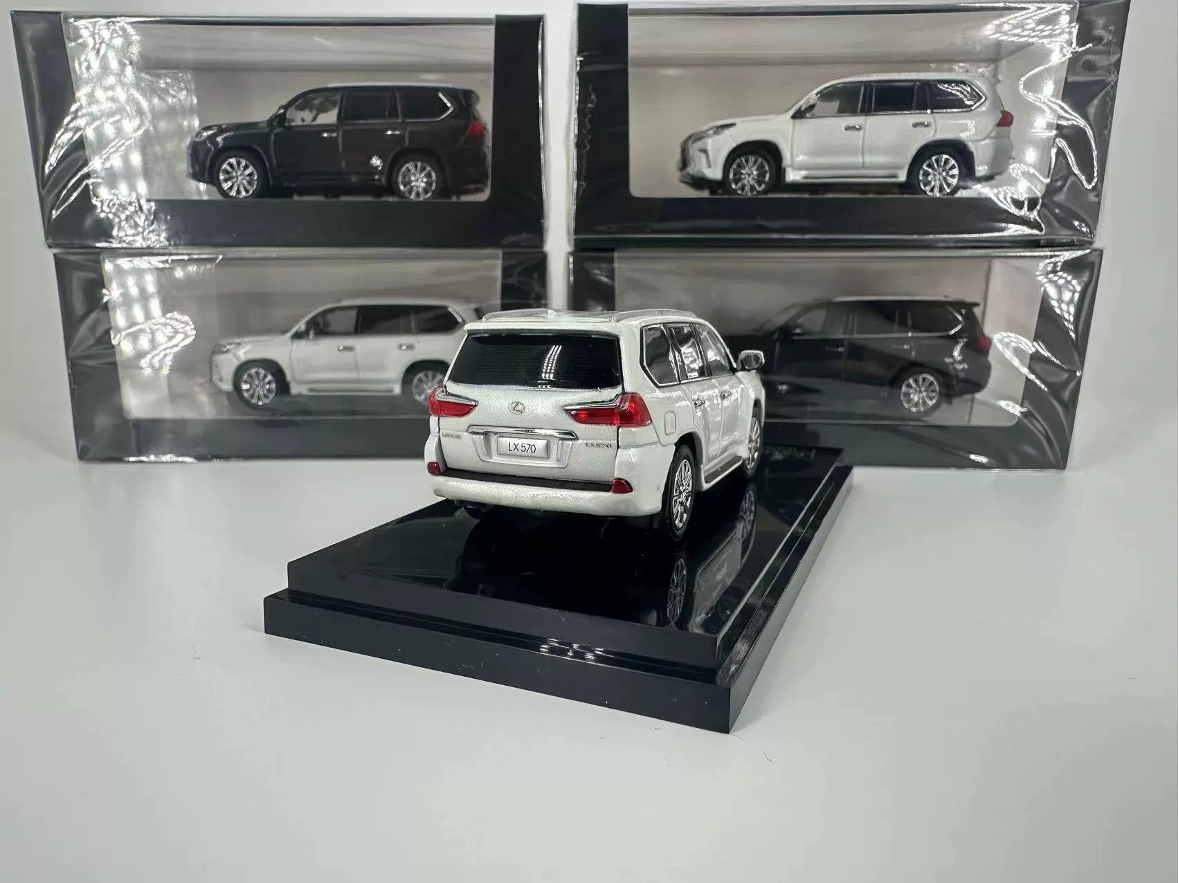 Kyosho 1:64 Lexus LX570 (3 Colours) – Horizon Diecast