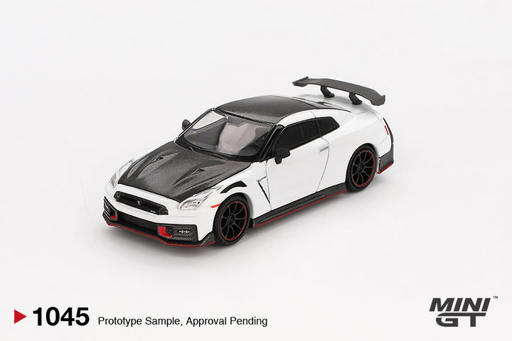 [Preorder] MINIGT 1:64 Mini GT 1:64 Nissan GT-R Nismo 2024 – Brilliant White Pearl MGT01045-BL