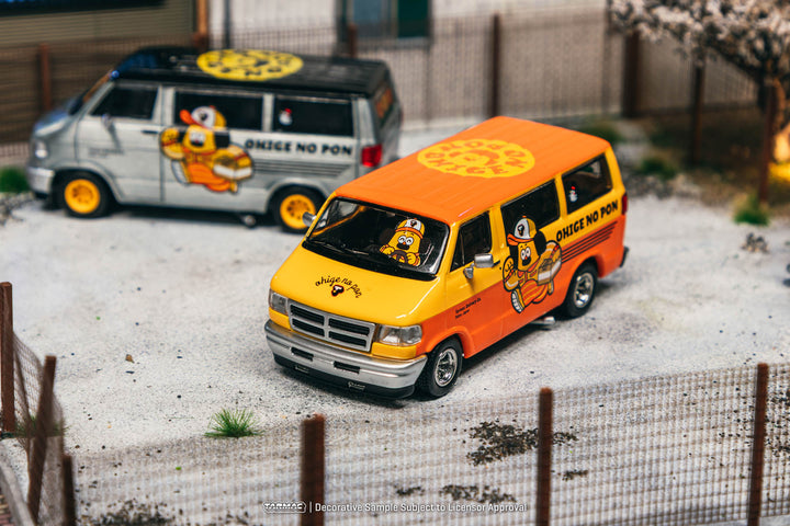 [Preorder] Tarmac Works 1:64 Dodge Van OHIGE no PON T64G-TL032-ONP