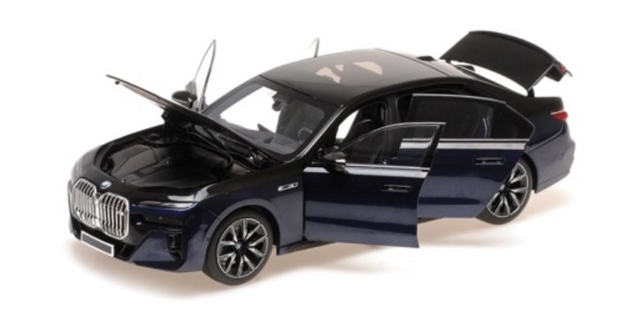 MINICHAMPS 1:18 BMW i7 M70 (G70) – 2024 BLUE METALLIC/BLACK METALLIC 110023701