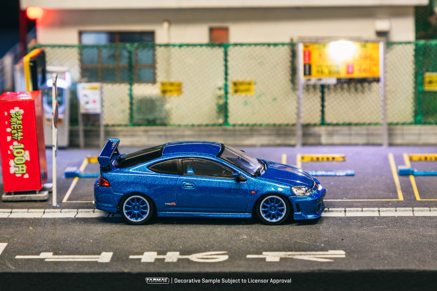 Tarmac Works 1:64 Honda Integra TYPE R DC5 Custom Blue Metallic