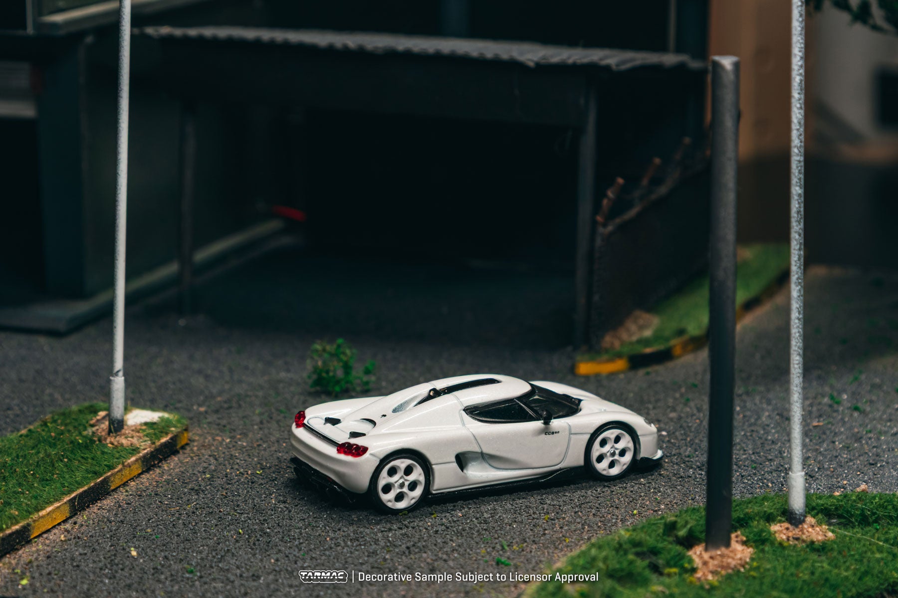 Preorder] Tarmac Works 1:64 Koenigsegg CC850 White T64G-TL051-WH