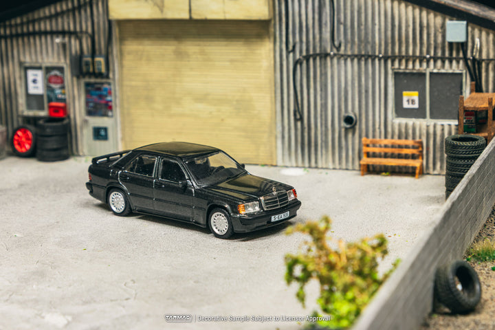 [Preorder] Tarmac Works 1:64 Mercedes-Benz 190 E 2.3-16 Blue-Black metallic T64G-047-BK