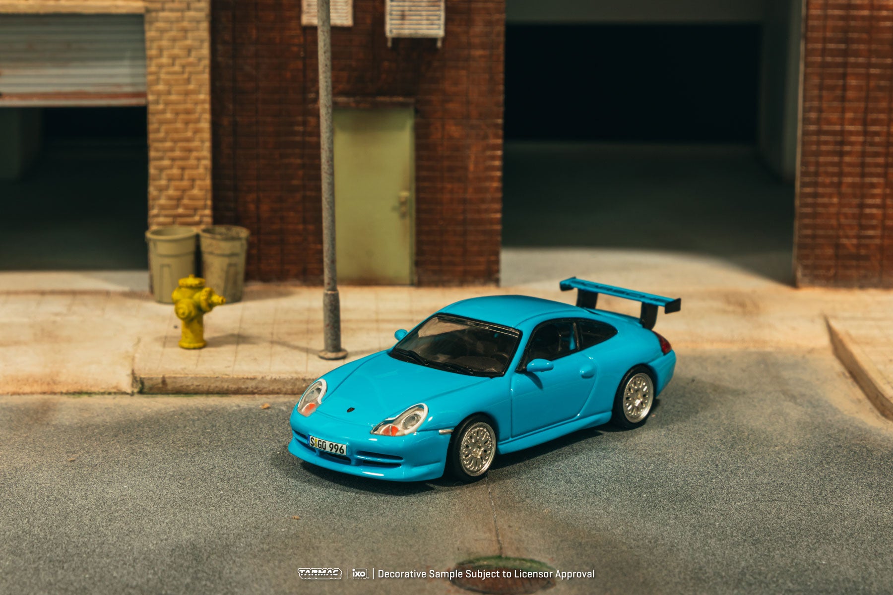 Preorder] Tarmac Works 1:64 Porsche 911 GT3 (type 996) Light Blue