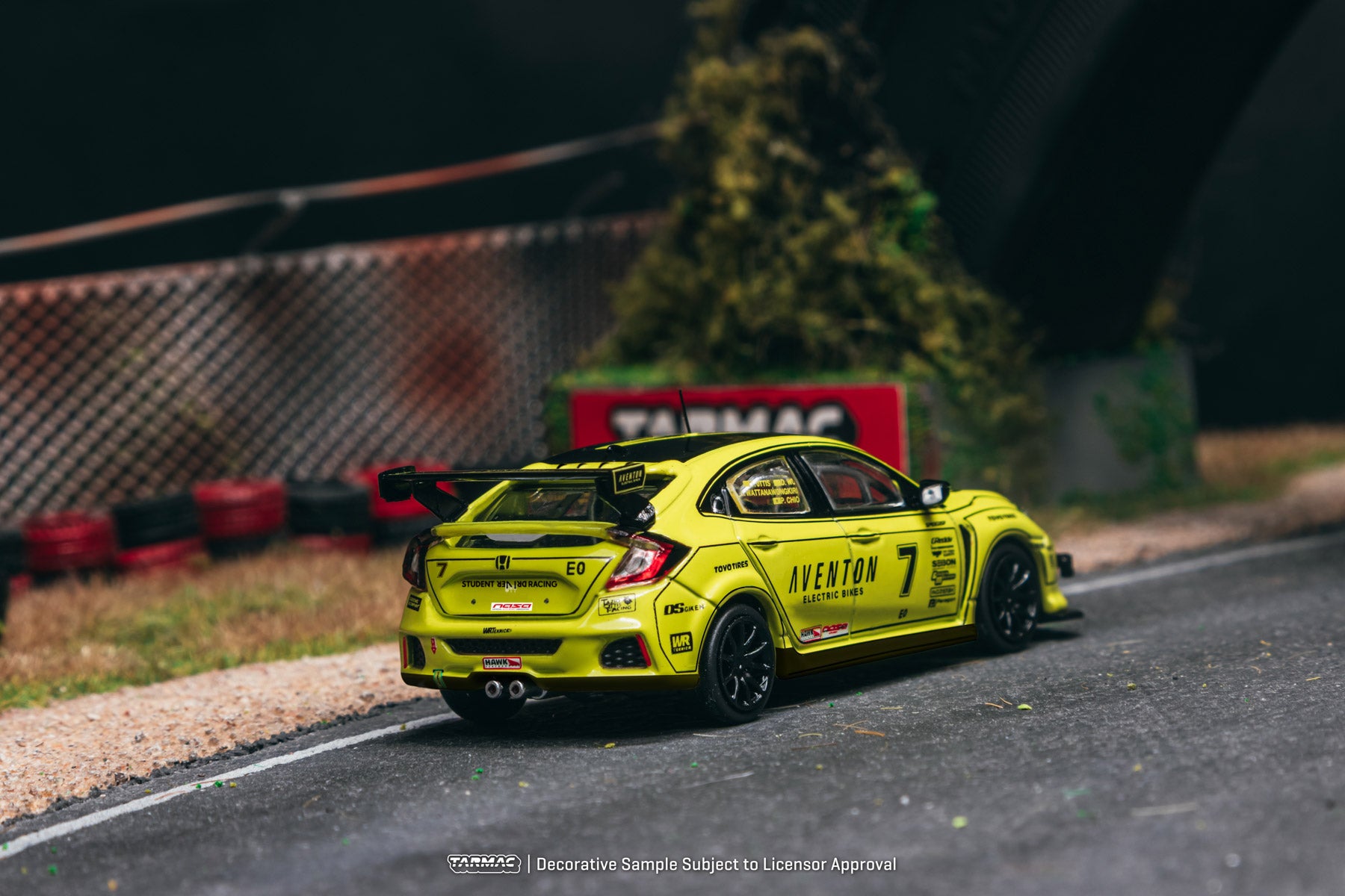 Preorder] Tarmac Works 1:64 Honda Civic TYPE R FK8 NASA Western