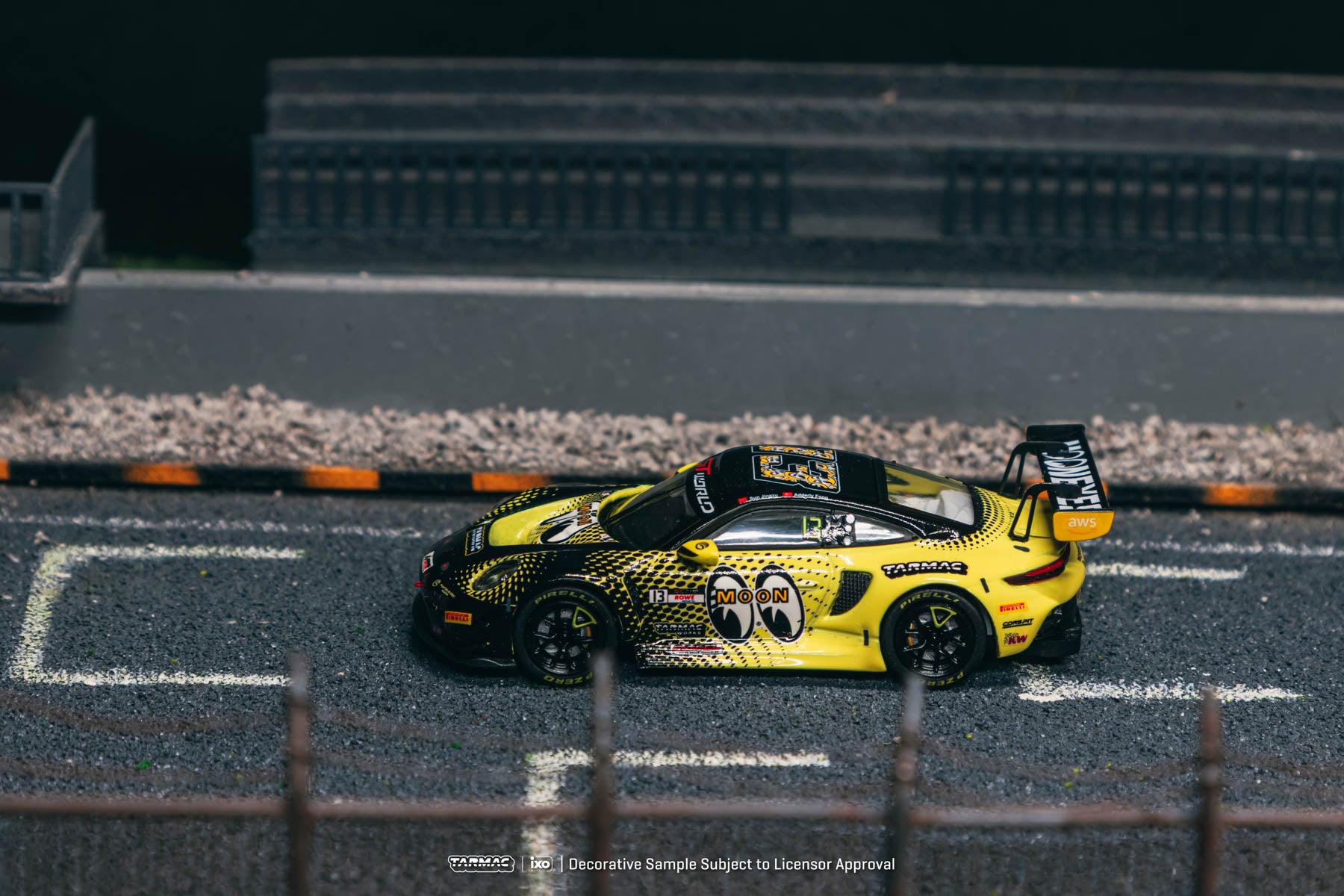 Preorder] Tarmac Works 1:64 Porsche 911 GT3 R GT World Challenge