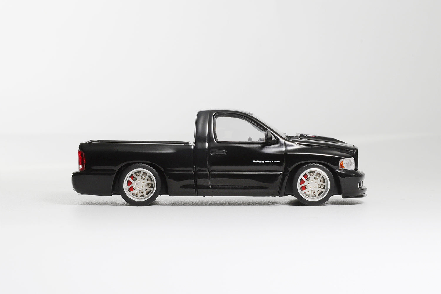 GDC 2003 ダッジ・ラム SRT 10 Preorder] GCD 1:64 Shoom64 Dodge 2003 RAM SRT-10 Black (LHD) SHOOM