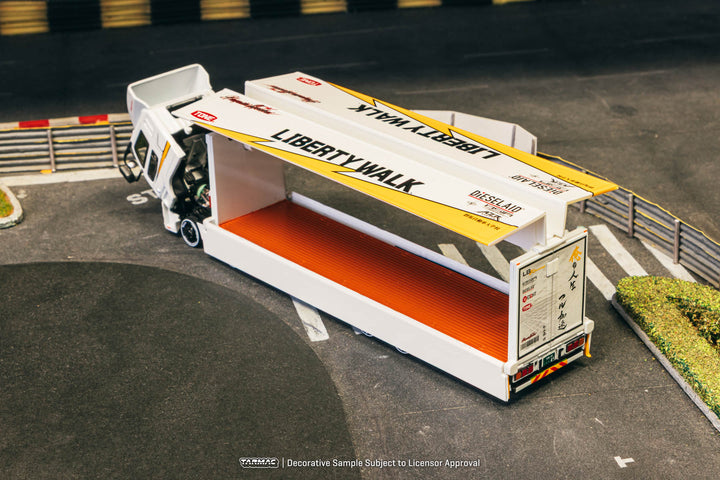 [Preorder] Tarmac Works 1:64 Mitsubishi Fuso Super Great LB-Truck – Truck64 T64T-TL001-LBY