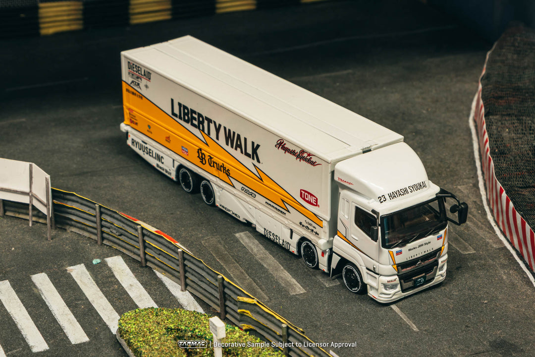 [Preorder] Tarmac Works 1:64 Mitsubishi Fuso Super Great LB-Truck – Truck64 T64T-TL001-LBY