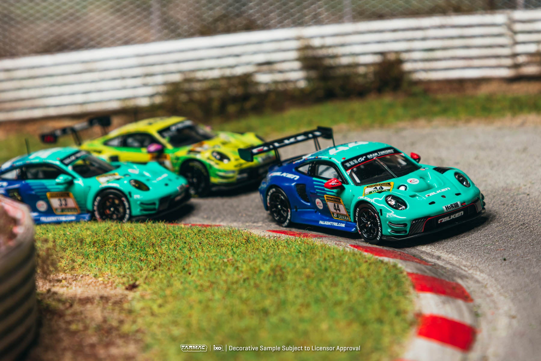 Preorder] Tarmac Works 1:64 Porsche 911 GT3 R Nürburgring 24h 2024