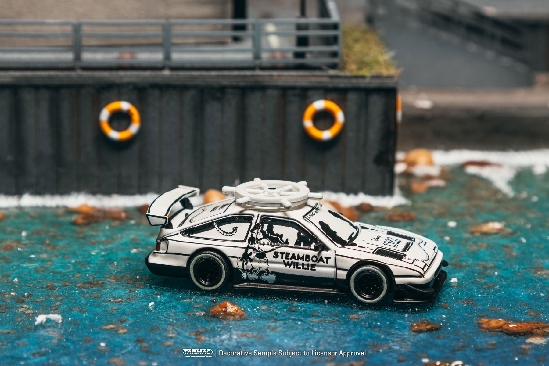 Preorder] Tarmac Works 1:64 Toyota Sprinter Trueno AE86 Widebody