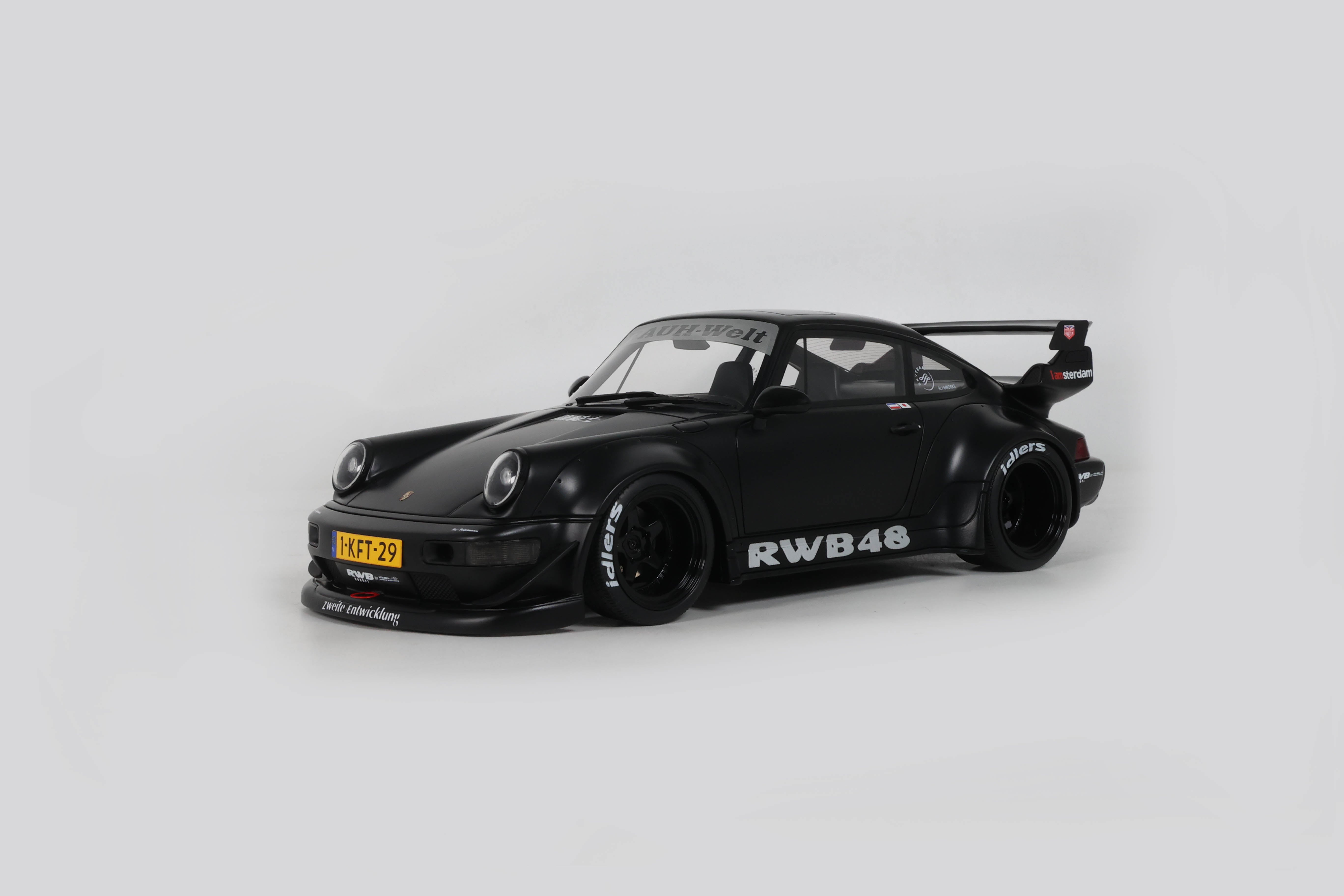 Preorder] GT Spirit 1:18 RWB BLACK FLAT BLACK 2013 GT593 – Horizon