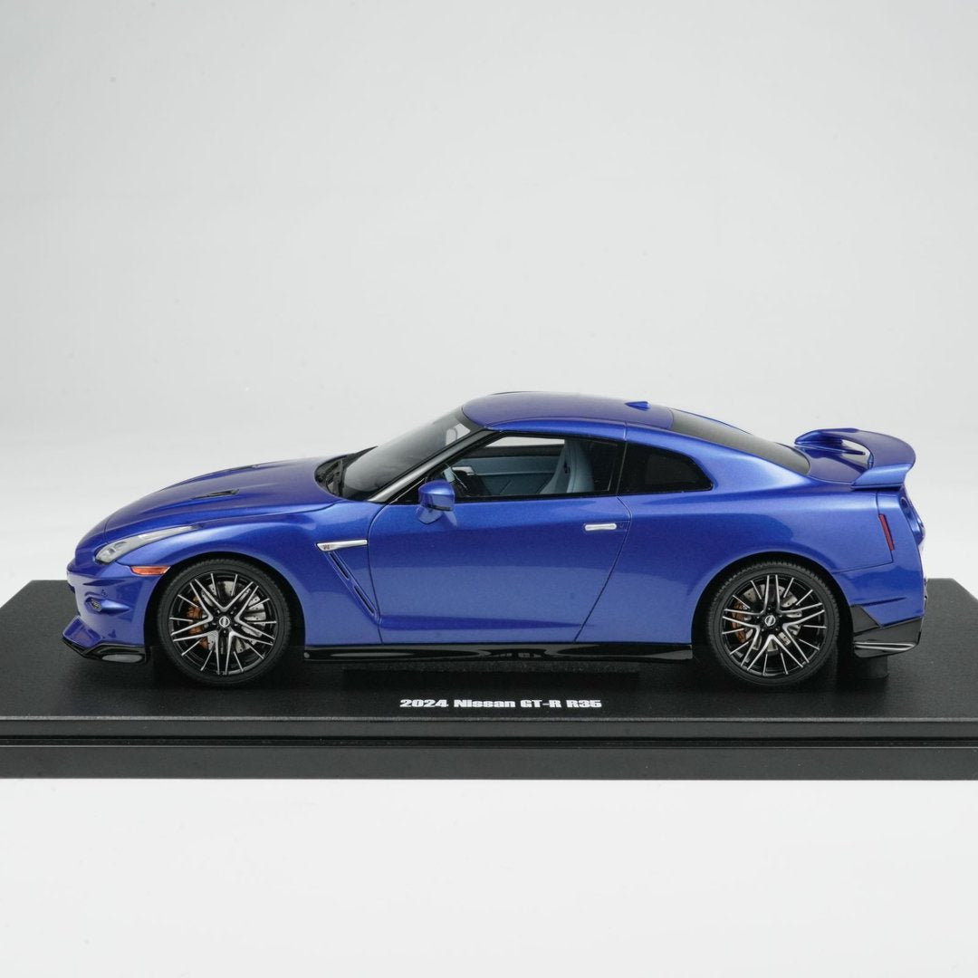 GT Spirit 1:18 NISSAN GT-R SKYLINE EDITION BAYSIDE BLUE 2024 GT521