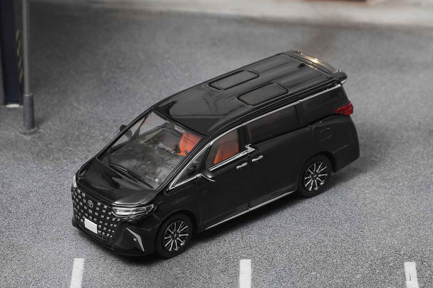 DCT 1:64 Toyota Alphard (4 Variants) – Horizon Diecast