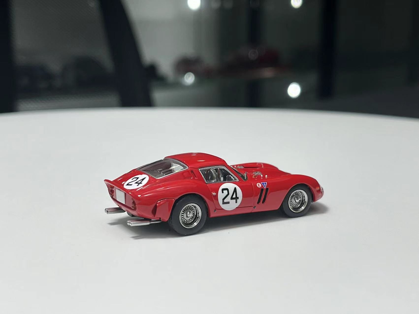Finclassically 1:64 250 GTO – Horizon Diecast