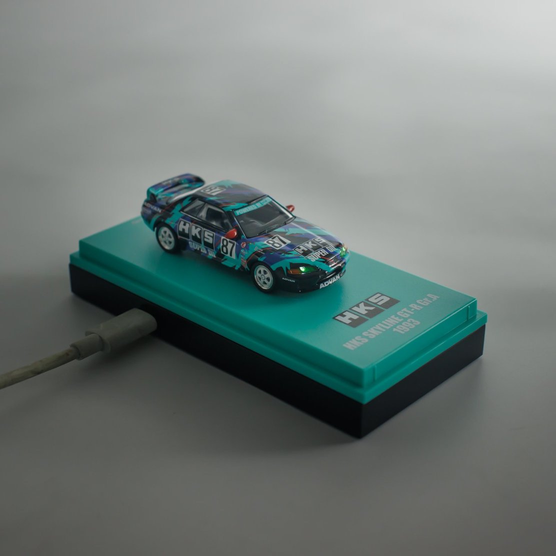 Kyosho 1:64 HKS SKYLINE (BNR32) Gr.A 1993 07012LB – Horizon Diecast