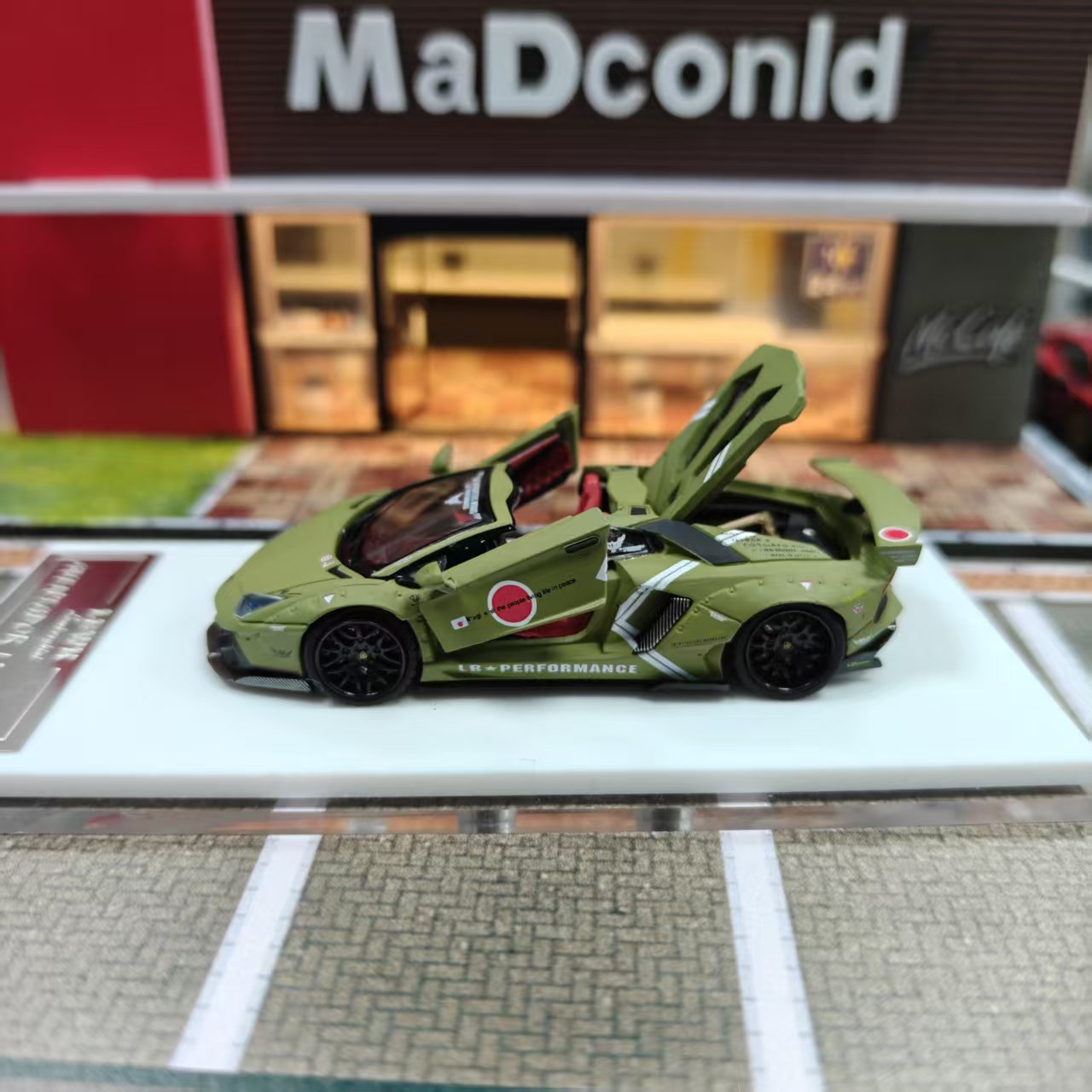 Preorder] Autophile 1:64 Lamborghini LP700-4 Roadster LBWK Wide